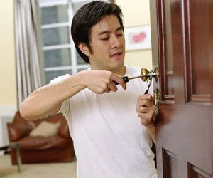 General Locksmith Store Mission, KS 913-364-2657 - changing-locks